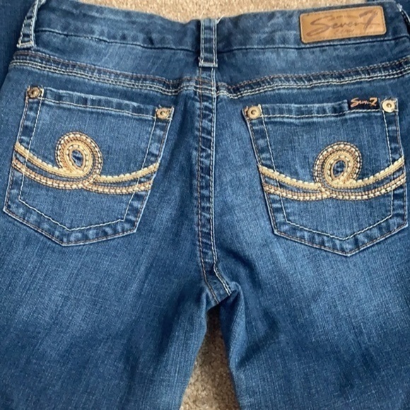 Jen7 by Seven7 Skinny Distressed - Picture 4 of 4